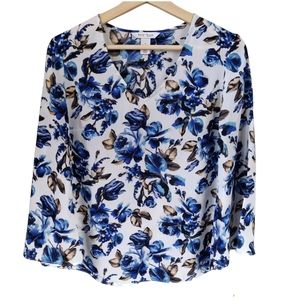 White House Black Market Blue Floral Blouse Flare Sleeve Size 0